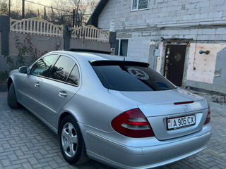 Mercedes E-Class foto 3