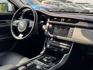 Jaguar XF foto 5