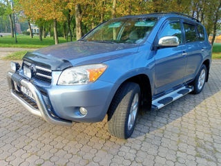 Toyota Rav 4 foto 3