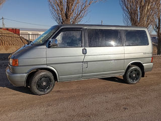 Volkswagen Caravelle foto 4