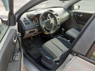 Renault Megane foto 8