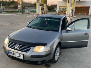 Volkswagen Passat foto 3