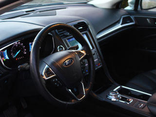 Ford Fusion foto 6