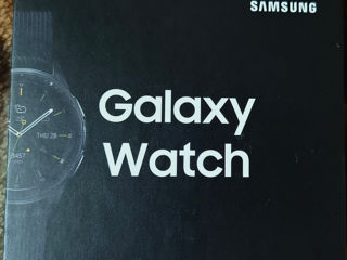 Samsung Galaxy Watch 42mm (SM-R810) foto 2