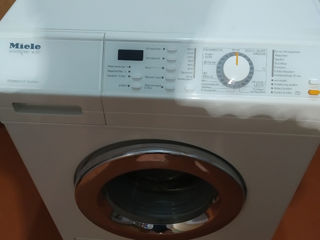 Miele W377 Novotronic. 3300 de lei foto 2