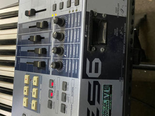 Yamaha Motif ES6 - Workstation Syntheziser foto 2