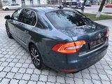 Skoda Superb foto 2