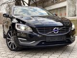 Volvo V60 foto 1