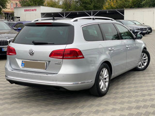 Volkswagen Passat foto 3