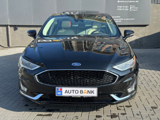 Ford Fusion foto 2