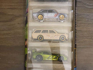 Colecție de mașini Hot Wheels. foto 3