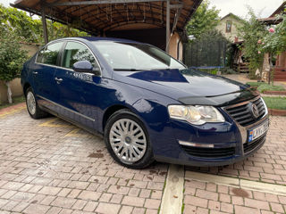 Volkswagen Passat foto 3