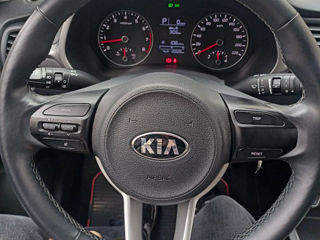 KIA Rio X-Line foto 4