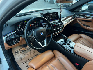 BMW 5 Series foto 6