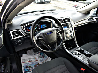 Ford Fusion foto 6