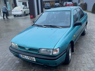 Nissan Sunny foto 6