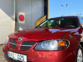 Nissan Almera foto 1