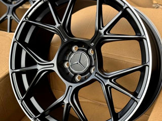 R19 Mercedes AMG style foto 0