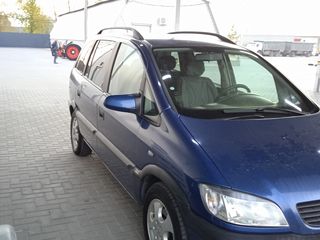 Opel Zafira foto 4