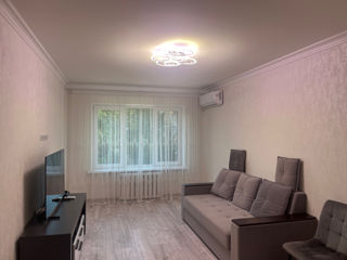 Apartament cu 2 camere, 60 m², Botanica, Chișinău foto 7