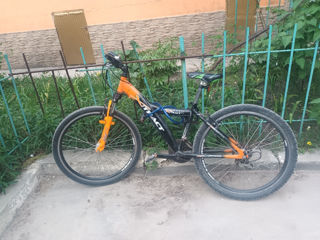 Vând bicicleta