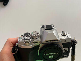 Olympus OM-D E-M10 Mark-III foto 4