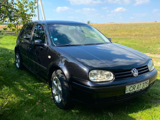 Volkswagen Golf foto 1