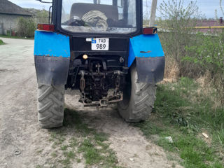 Vind tractor cu tot cu plug. foto 4