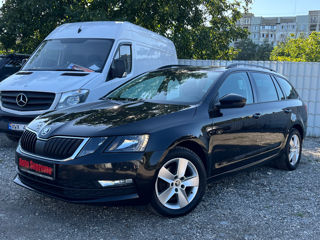 Skoda Octavia foto 1