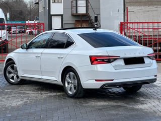 Skoda Superb foto 3