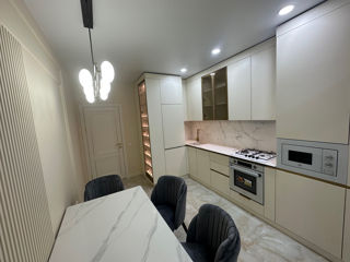 Apartament cu 3 camere, 81 m², Botanica, Chișinău foto 8