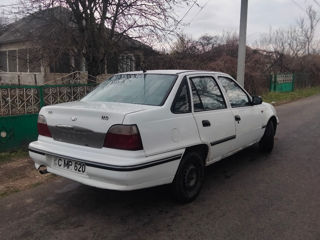 Daewoo Nexia foto 2