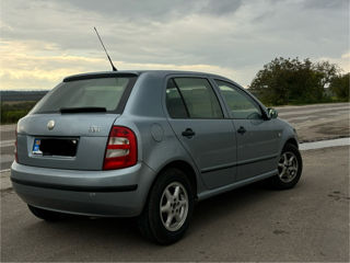 Skoda Fabia foto 2