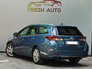 Toyota Auris foto 4