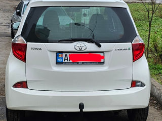 Toyota Verso-S foto 2