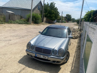 Mercedes E-Class