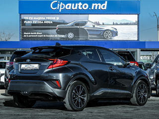 Toyota C-HR foto 2