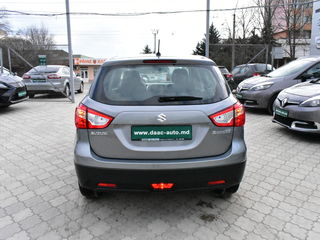 Suzuki S-Cross foto 5