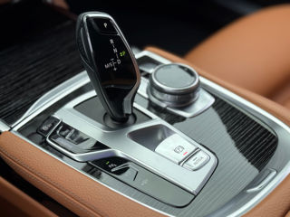 BMW 7 Series foto 14