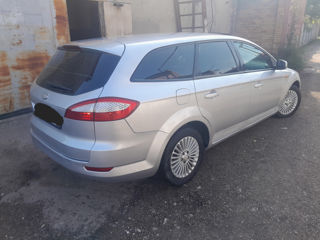 Ford Mondeo foto 5