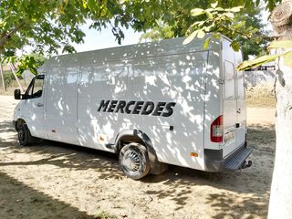 Salut ma pornesc la paris cu masina sprinter baza lunga doritorii
