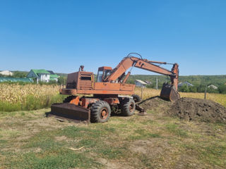 Se vinde excavator ЭО4321 foto 6