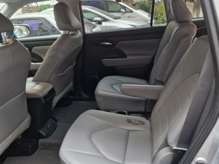 Toyota Highlander foto 4