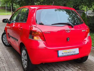 Toyota Yaris foto 4