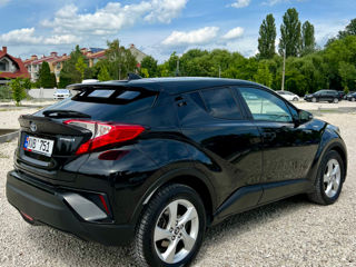 Toyota C-HR foto 4