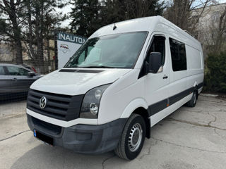 Volkswagen CRAFTER 8 locuri foto 2