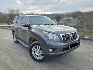 Toyota Land Cruiser Prado foto 2