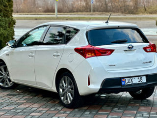 Toyota Auris foto 4