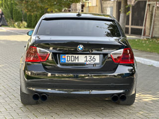 BMW 3 Series foto 4