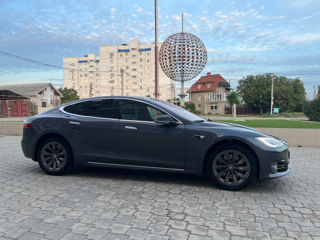 Tesla Model S foto 4